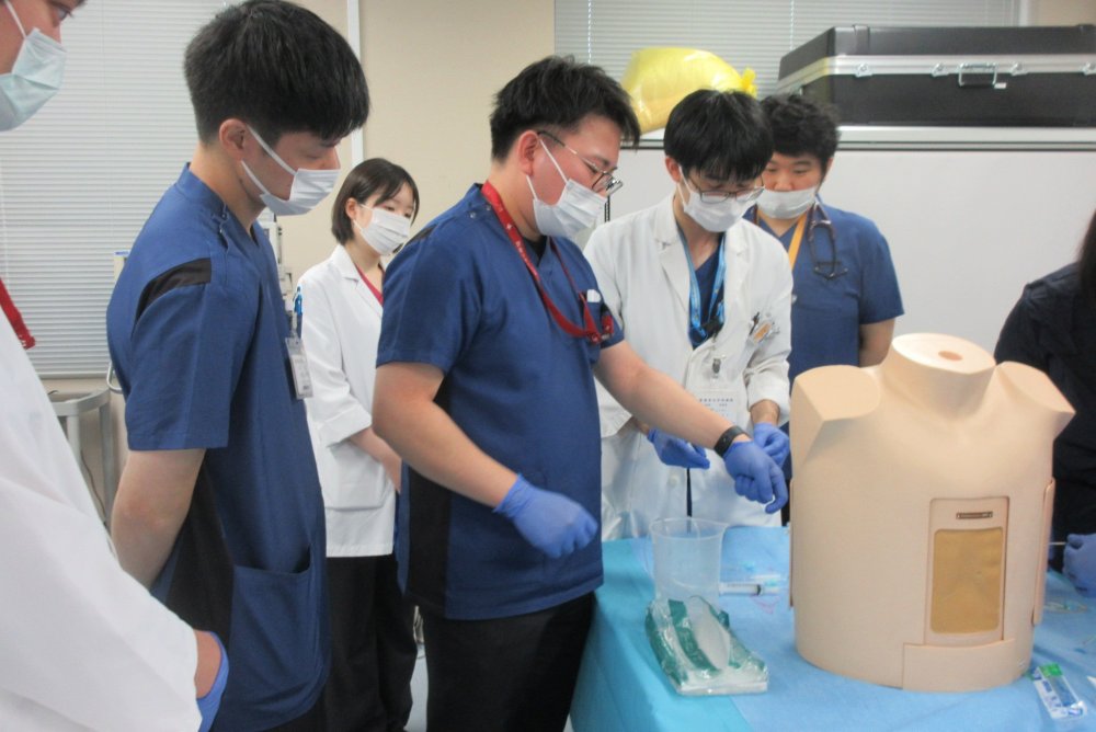 胸腔穿刺.JPG